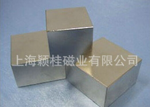 磁鐵中的強(qiáng)者，釹鐵硼強(qiáng)磁，磁力更強(qiáng)大！